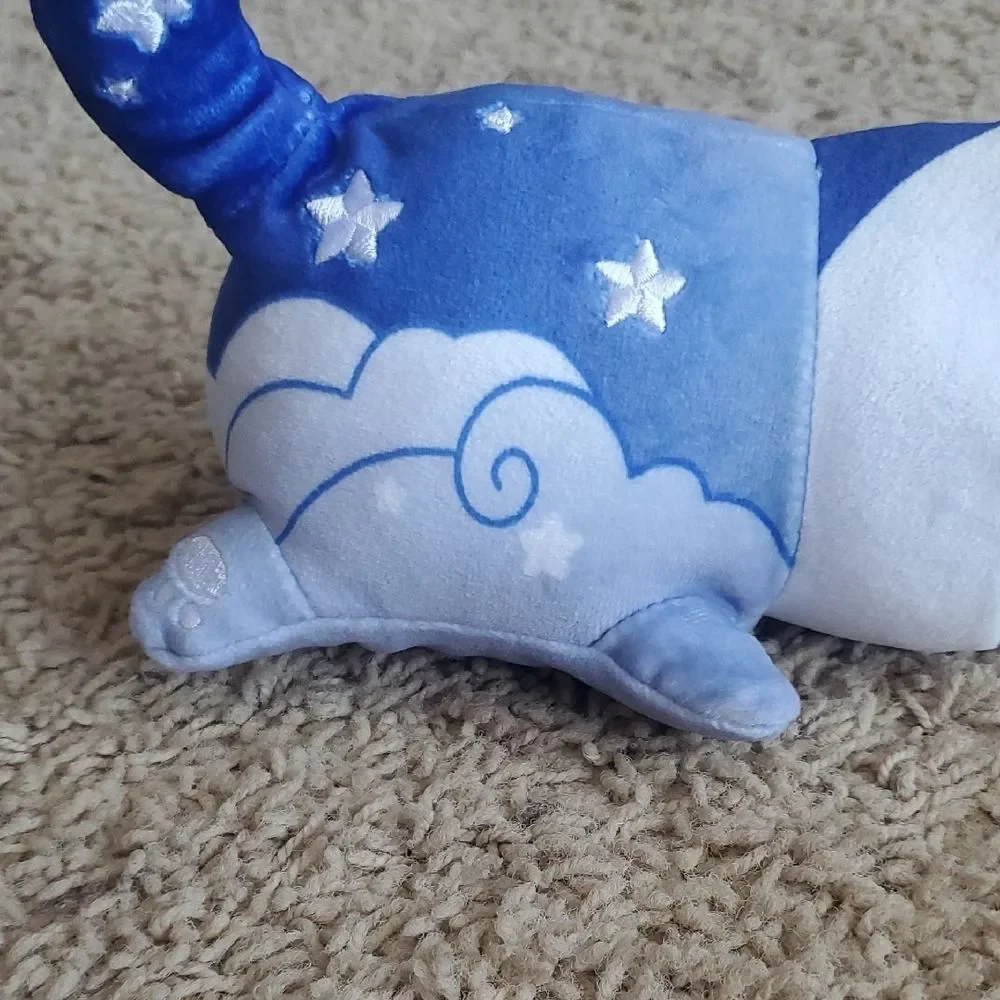 AMPHMAU Blue and White Plush Fish Toy